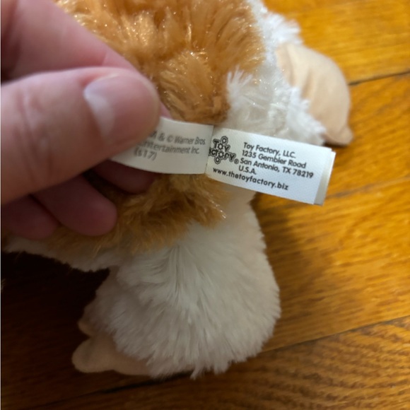 Gremlins “Gizmo” Plush by Toy Factory - Picture 6 of 7